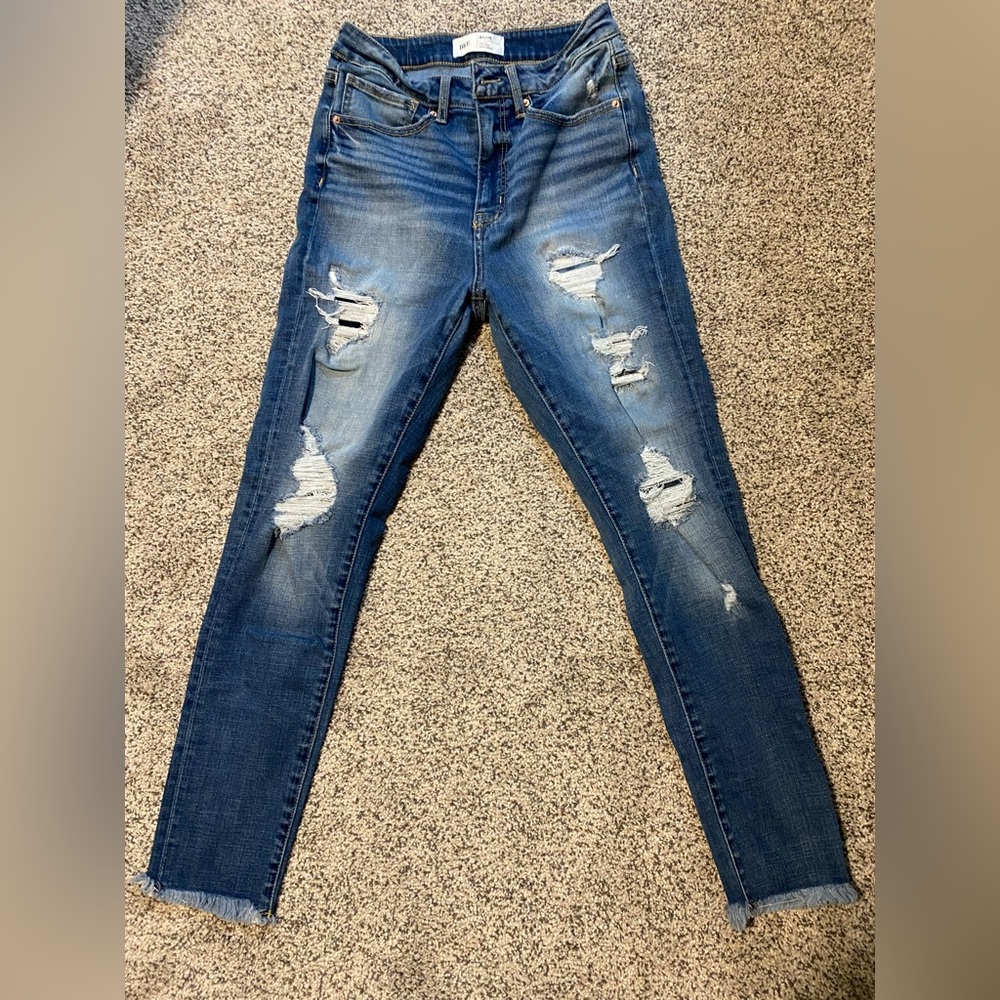 Women’s BKE Skinny Jeans, Size 28.